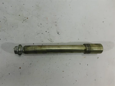 OŚ koŁa przÓd przednia suzuki gsx-r 750 08-10 u-11 5471141g00