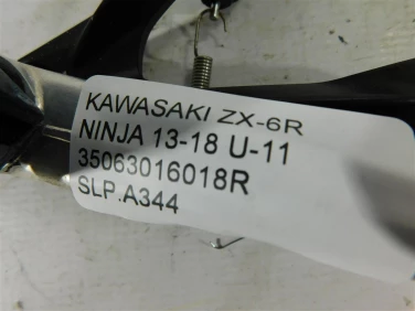 Set podnÓŻek lewy przÓd kawasaki zx-6r ninja 13-18 u-11 35063016018r