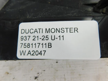 Plastik wypeŁnienie owiewka ducati monster 937 21-25 u-11 75811711b
