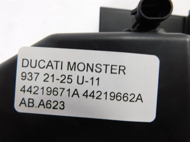 Air box filtr powietrza ducati monster 937 21-25 u-11 44219671a 44219662a
