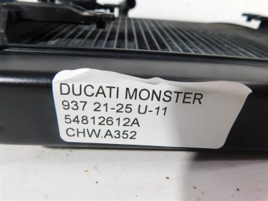 ChŁodnica wody przÓd ducati monster 937 21-25 u-11 54812612a