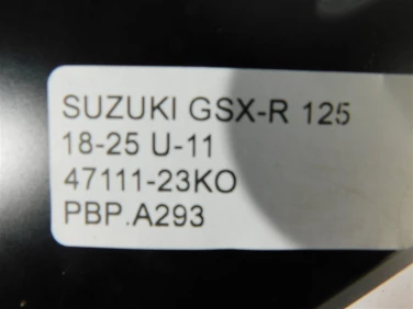Pokrywa bok boczna prawa suzuki gsx-r 125 18-25 u-11 47111-23ko