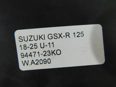 Plastik wypeŁnienie owiewka suzuki gsx-r 125 18-25 u-11 94471-23ko