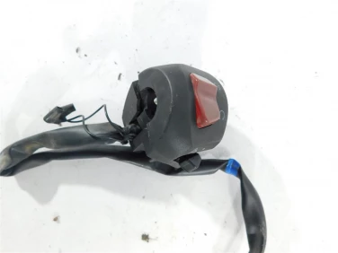 PrzeŁĄcznik prawy przÓd suzuki gsx-r 125 18-25 u-11 3720023k20