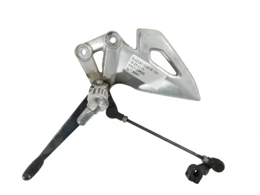SET PODNÓŻEK LEWY PRZÓD SUZUKI GSX-R 125 18-25 U-11 4352123K00