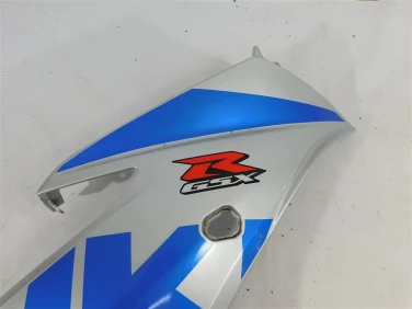 Owiewka bok boczna prawa suzuki gsx-r 125 18-25 u-11 94431-23k0