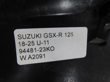 Plastik wypeŁnienie owiewka suzuki gsx-r 125 18-25 u-11 94481-23ko