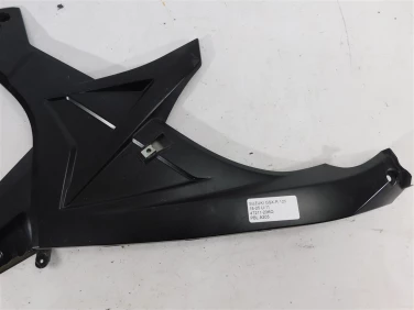 Pokrywa bok boczna lewa suzuki gsx-r 125 18-25 u-11 47211-23ko