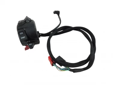 PRZEŁĄCZNIK LEWY PRZÓD CF MOTO CLX 700 CL-X 21-22 U-11 6GUV-166000-6003