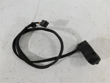 PrzeŁĄcznik prawy przÓd cf moto clx 700 cl-x 21-22 u-11 6guv-167000-6101