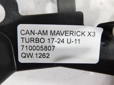 WypeŁnienie plastik can-am maverick x3 turbo 17-24 u-11 710005807