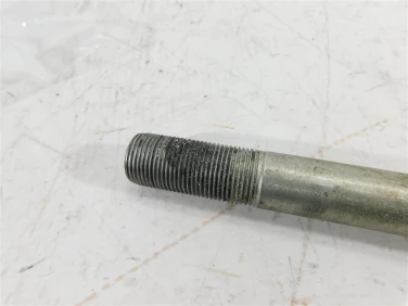 OŚ koŁa przÓd przednia cf moto clx 700 cl-x 21-22 u-11 a000-070001