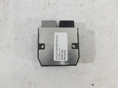 Regulator napiĘcia ducati monster 937 21-25 u-11 sh821aa