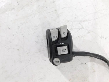 PrzeŁĄcznik lewy przÓd ducati monster 937 21-25 u-11 65110281c-1