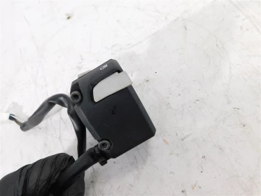 PrzeŁĄcznik lewy przÓd ducati monster 937 21-25 u-11 65110281c-1