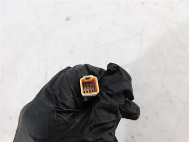 PrzeŁĄcznik lewy przÓd ducati monster 937 21-25 u-11 65110281c-1