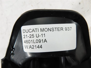 Plastik wypeŁnienie owiewka ducati monster 937 21-25 u-11 4601l091a