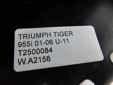 Plastik wypeŁnienie owiewka triumph tiger 955i 01-06 u-11 t2500084