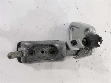 Set podnÓŻek lewy przÓd triumph tiger 955i 01-06 u-11 t2080464