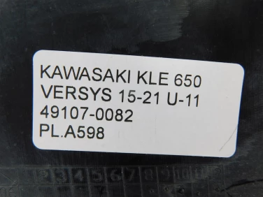 PŁug plastik owiewka kawasaki kle 650 versys 15-21 u-11 49107-0082