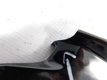 Owiewka bok boczna prawa bmw m 1000 r kms 22-25 winglet u-12 46637105004