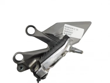 SET PODNÓŻEK LEWY PRZÓD KAWASAKI Z 125 19-23 U-11 350630923