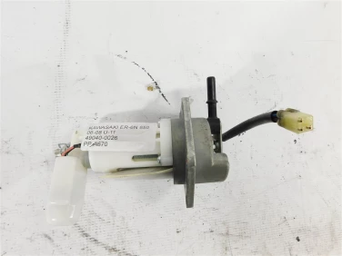 Pompa paliwa zbiornik kawasaki er-6n 650 06-08 u-11 49040-0026