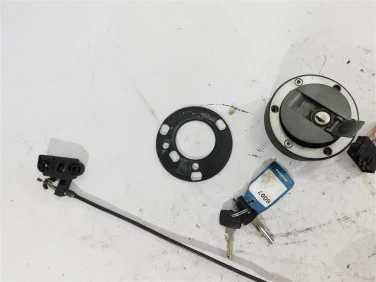 Zamek stacyjka kluczyk triumph tiger 955i 01-06 u-11 t2501032