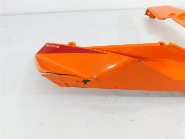 Owiewka bok boczna prawa ktm rc 390 22-24 u-11 jy181347