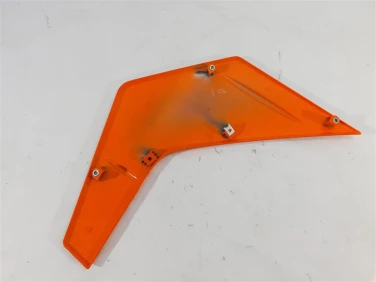 Owiewka bok boczna lewa ktm rc 390 22-24 u-11 jy181348