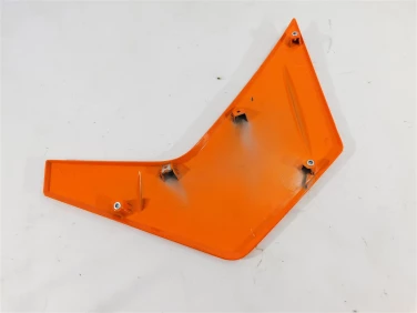 Owiewka bok boczna prawa ktm rc 390 22-24 u-11 jy181349