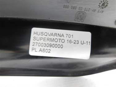 PŁug plastik owiewka husqvarna 701 supermoto 16-23 u-11 27003090000