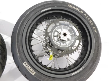 Felgi koŁa komplet husqvarna 701 supermoto 16-23 7501010114433 7500910114433 u-11