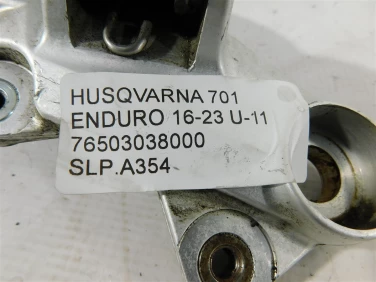 Set podnÓŻek lewy przÓd husqvarna 701 enduro 16-23 u-11 76503038000