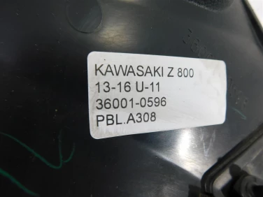 Pokrywa bok boczna lewa kawasaki z 800 13-16 u-11 36001-0596