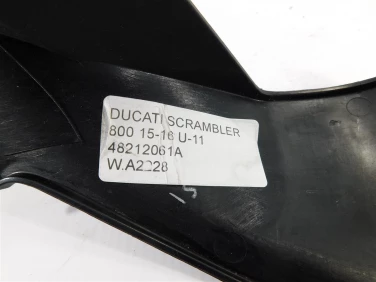 Plastik wypeŁnienie owiewka ducati scrambler 800 15-16 u-11 48212061a