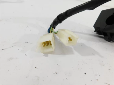 PrzeŁĄcznik lewy przÓd aprilia shiver 900 17-18 u-11 896107