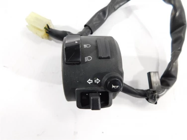 PrzeŁĄcznik lewy przÓd yamaha mt-07 13-17 1ws839720100 u-11