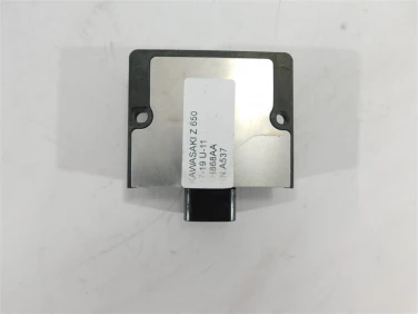 Regulator napiĘcia kawasaki z 650 17-19 u-11 sh868aa