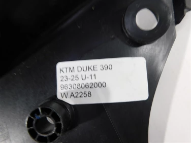 Plastik wypeŁnienie owiewka ktm duke 390 23-25 u-11 96308062000