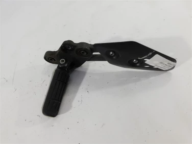 Set podnÓŻek lewy przÓd yamaha mt-07 13-17 u-11 1ws274420000