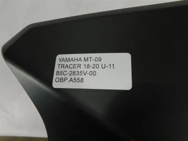 Owiewka bok boczna prawa yamaha mt-09 tracer 18-20 u-11 b5c-2835v-00