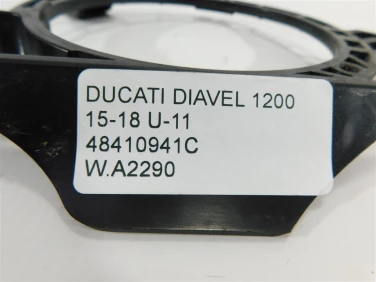 Plastik wypeŁnienie owiewka ducati diavel 1200 15-18 u-11 48410941c