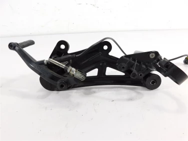 Set podnÓŻek prawy przÓd ducati diavel 1200 15-18 u-11 82431762a