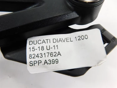 Set podnÓŻek prawy przÓd ducati diavel 1200 15-18 u-11 82431762a