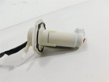 Pompa paliwa zbiornik cf moto clx 700 cl-x 21-22 u-11 6kj0-150900-10000