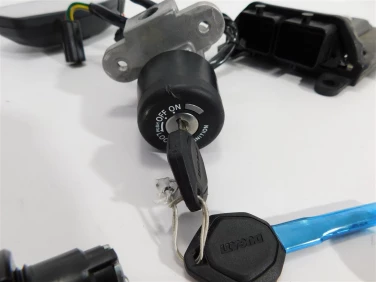 Komputer stacyjka zamek moduŁ ducati monster 937 21-25 u-11 28643341c