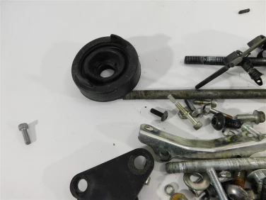 Śruby zestaw Śrub yamaha xvs 1300 midnight star 07-15 u-11