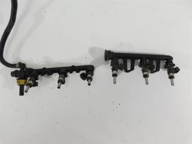 Wtrysk wtryskiwacz paliwa bmw k 1600 gt k46 10-16 u-11 7728410