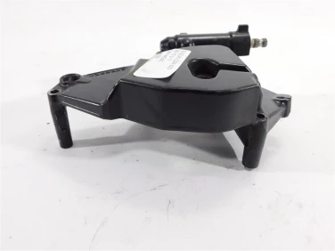 Dekiel kapa silnik lewa suzuki gsr 600 06-10 u-11 1136144g00